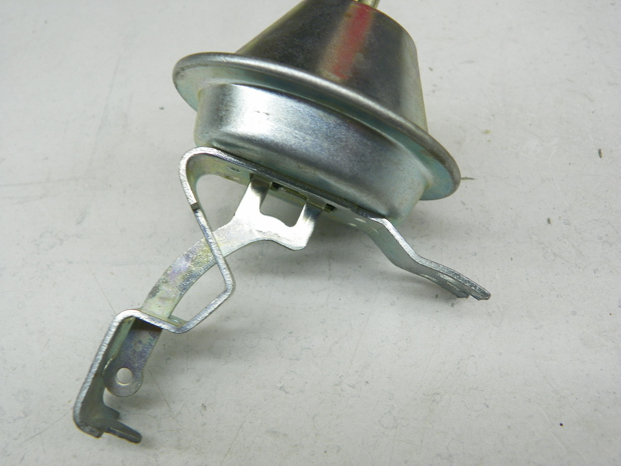 Delco Remy 1973428 Vacuum Advance for vintage auto restoration - Image 8
