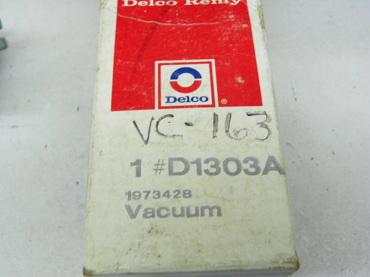 Delco Remy 1973428 Vacuum Advance for vintage auto restoration - Image 2