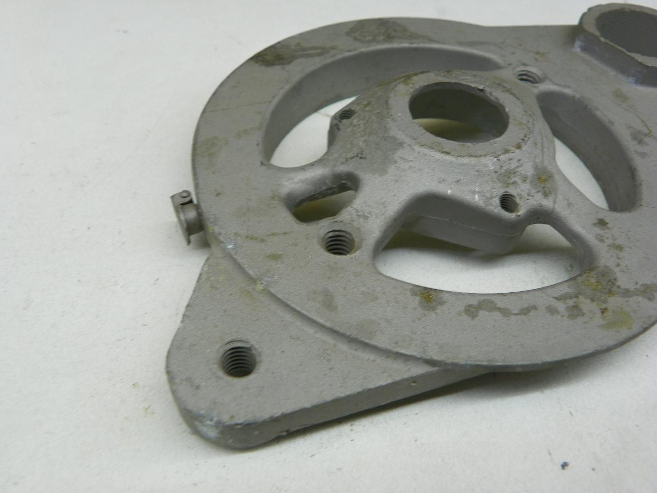 Delco 1933109 Generator Drive-End Frame for restoration. - Image 9