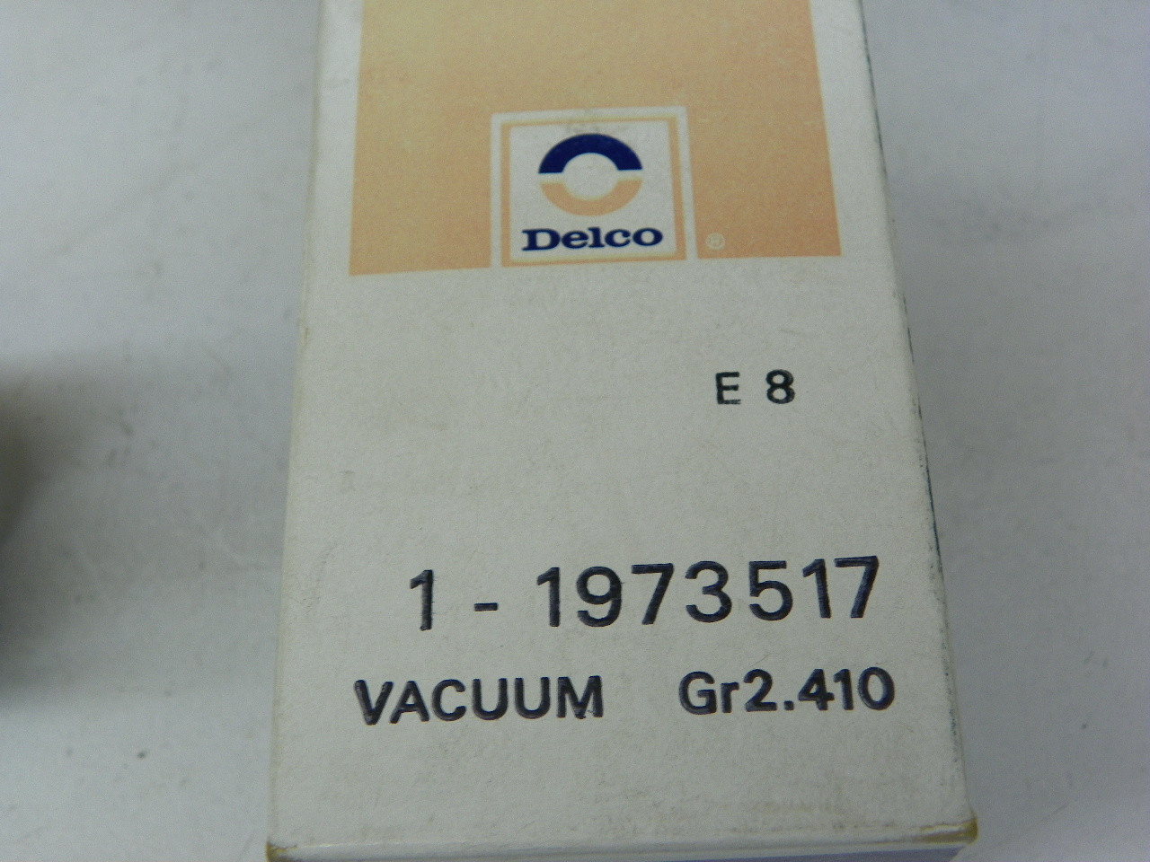 Delco Remy 1-1973517 Distributor Vacuum Advance for 1975-1977 GM Cars Trucks restoration. - Image 2