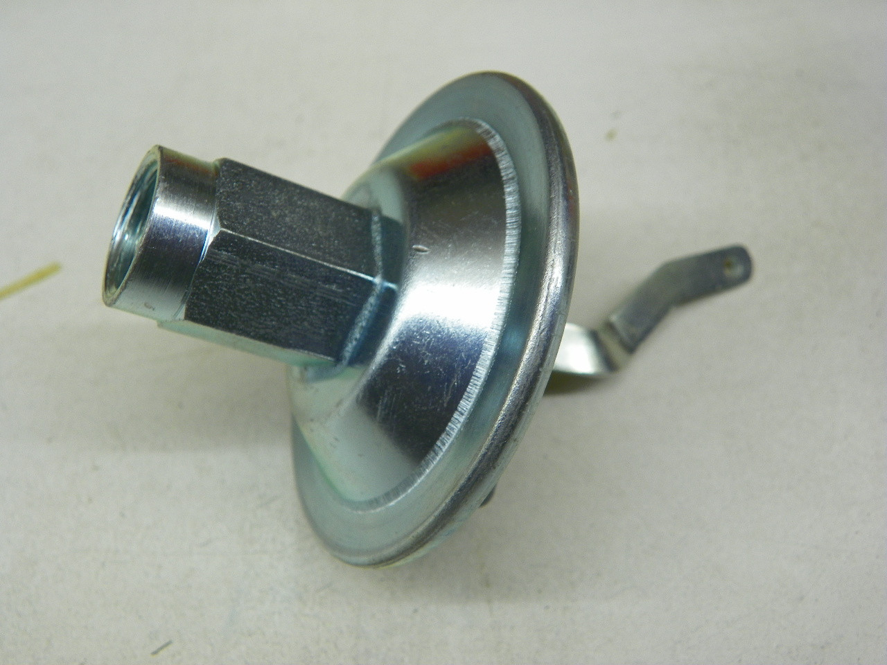 Delco-Remy 1972256 Vacuum Advance (Replaces VC-25) for 1962-1964 Ford Comet Fairlane Falcon 8 Cyl restoration. - Image 3