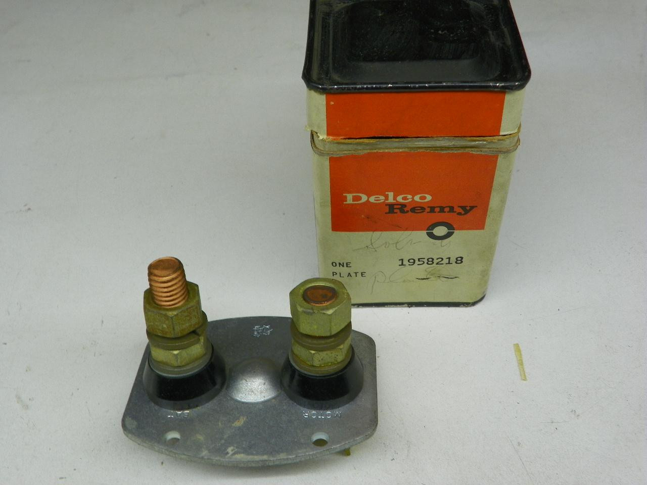 Delco Remy 1958218 Terminal Plate Assembly NOS for vintage auto electrical restoration. - Image 1