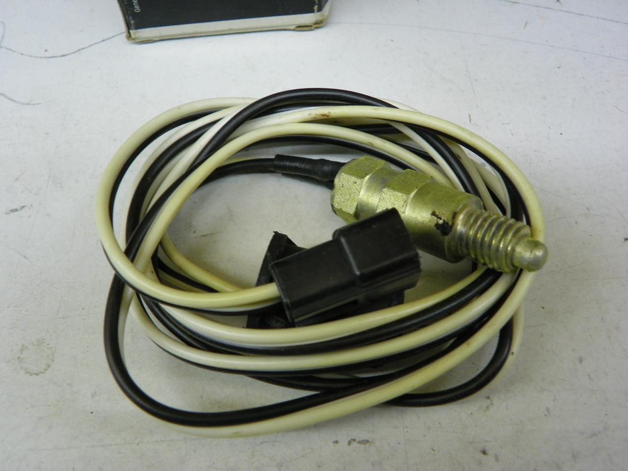 GM 1993326 Backup Light Switch for 1961-1965 Chevrolet Corvair 4-Speed Manual restoration. - Image 3