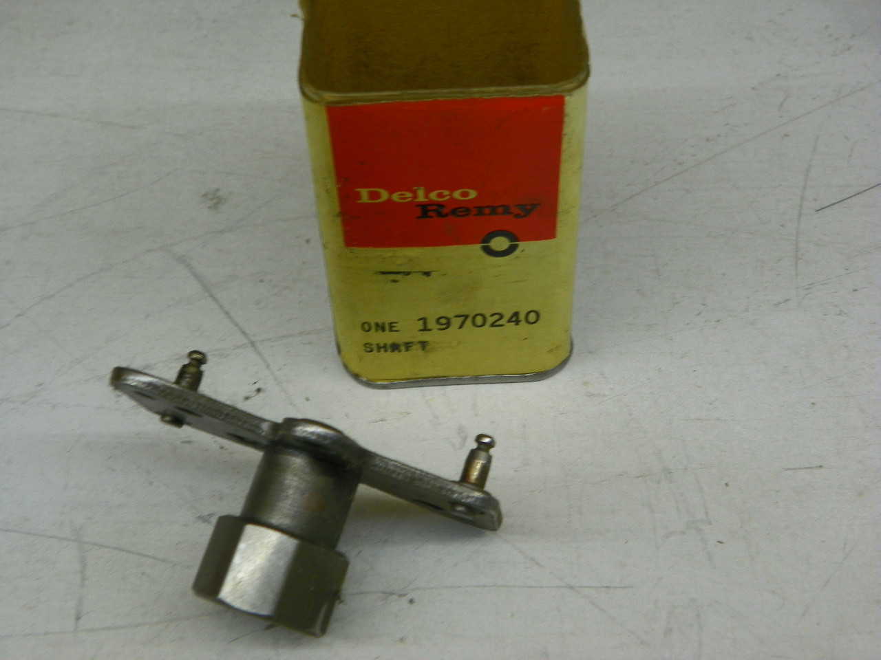 Delco Remy 1970240 Distributor Breaker Point Cam for 1967-1969 Chevrolet Camaro Z/28 restoration. - Image 1