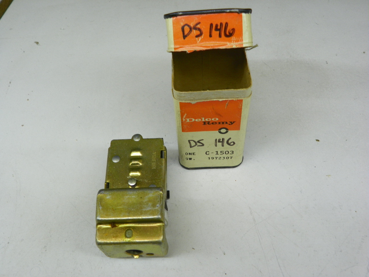 Delco Remy 1972307 C1503 Headlight Switch NOS for vintage auto restoration. - Image 1