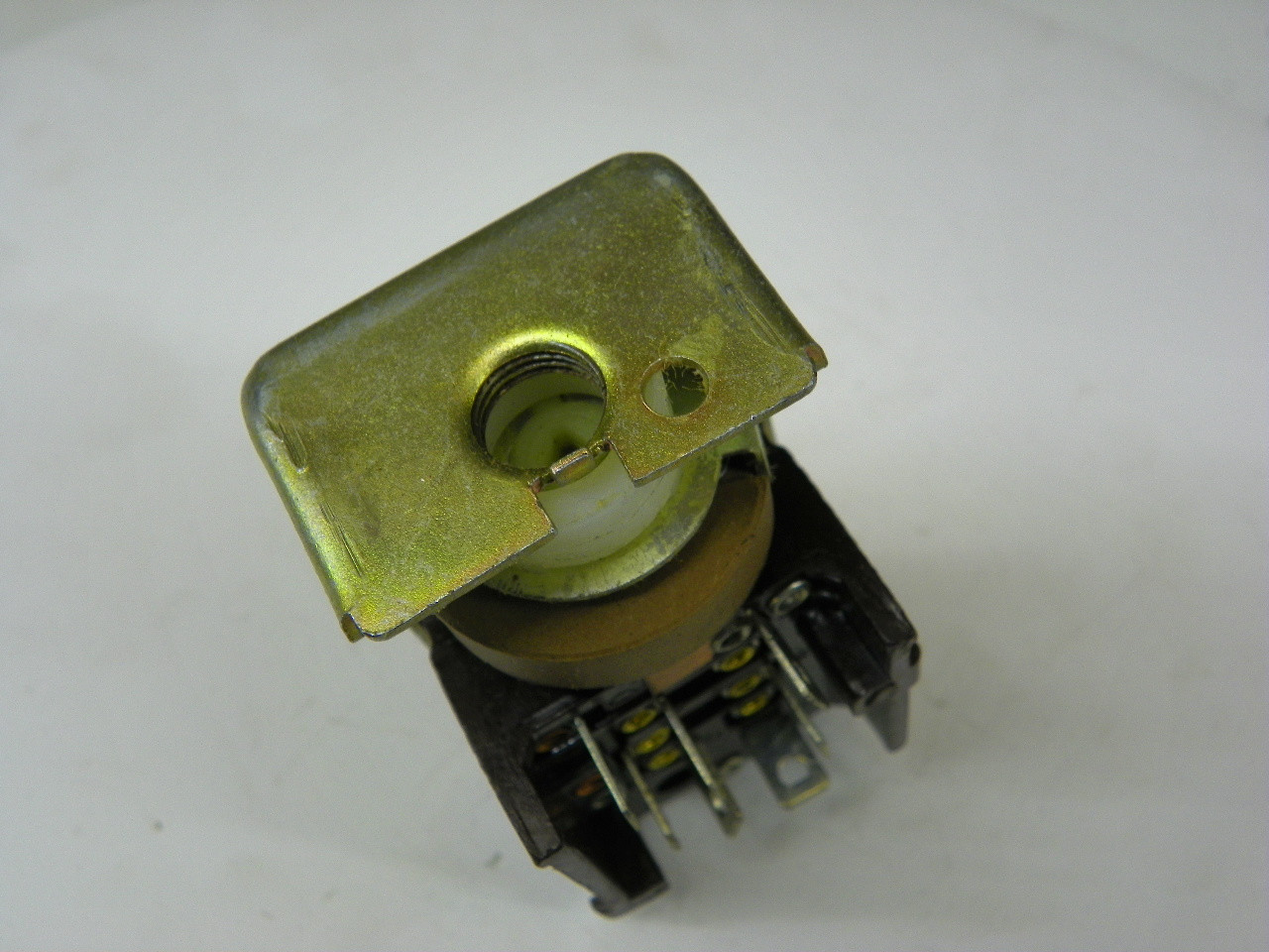 Delco Remy 1972306 C1502 Headlight Switch for 1963-1967 Chevrolet Pontiac Oldsmobile Buick restoration. - Image 10