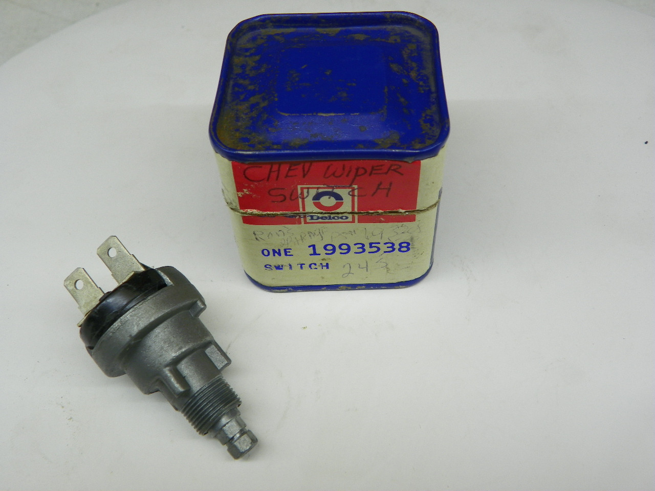 Delco 1993538 Windshield Wiper Switch for 1959 1961 Oldsmobile 2-Speed Wipers restoration. - Image 1