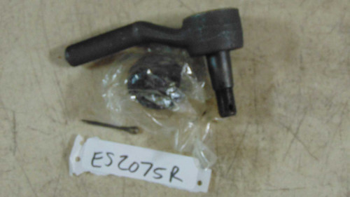 Dodge Plymouth Truck 1976-78 NOS Tie Rod Ends Moog ES-2075R Made in USA. Shop vintage car parts at ocpnw.com!