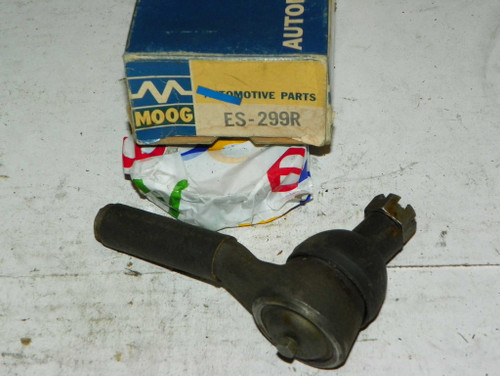 Oldsmobile 1961-62 NOS Tie Rod Ends Moog ES-299R Made in USA. Shop vintage car parts at ocpnw.com!