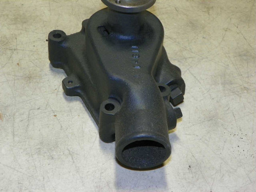 International Tractor 1961-64 4 Cyl. Rebuilt Water Pump WP-571