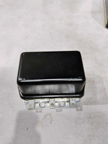 Ford 1942-56 Delco Remy 6V 37Amp PosGND Voltage Regulator F-601M
