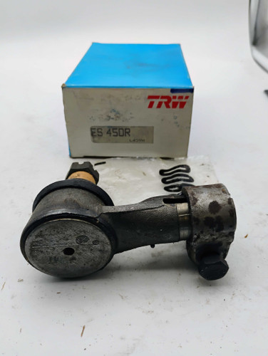 TRW ES450R Outer Tie Rod End RH 73-74 Ford F-250 4WD Truck Pickup NOS
