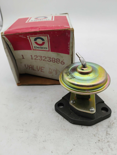 BUICK CADILLAC CHEVROLET GMC OLDSMOBILE PONTIAC 1986-1992 NOS AC Delco EGR Valve 12323886 17052700