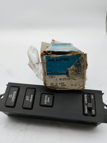 Buick Skylark 1985-88 GM 22534143 Push Button Headlight Switch NOS Made in USA