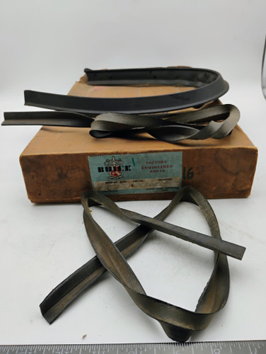 Buick 1390700 Roof Weatherstrip Gaskets NOS Made in USA
