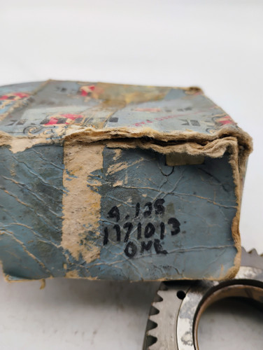 1956-58 Buick 1171013 Auto Transmission Sun Gear and Bushing NOS Made in USA