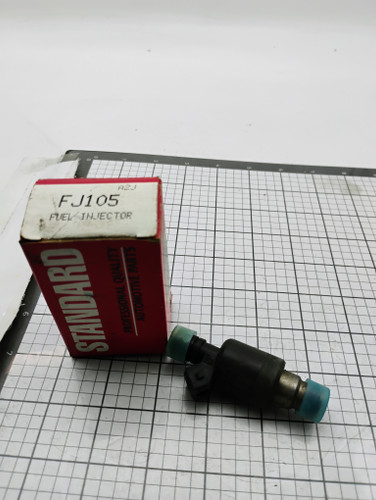 Standard FJ105 Fuel Injector NOS Made in USA