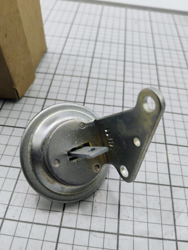 Corvair 6 1962-69 Replaces 7021050-X Vacuum Break NOS Made in USA