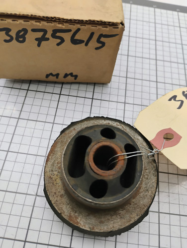 GM Truck 1966-70 3875615 Motor Mount NOS Made in USA