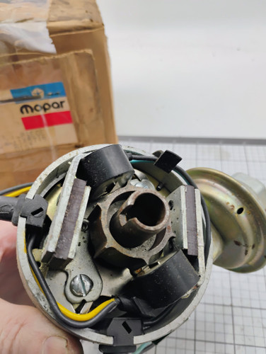 Mopar Slant 6 225 1978-83  4145717 Dual Point Electronic Distributor NOS Made in USA