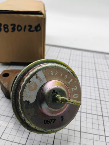CHRYSLER DODGE JEEP PLYMOUTH 1975-1979 NOS Mopar EGR Valve 3830120 4095401