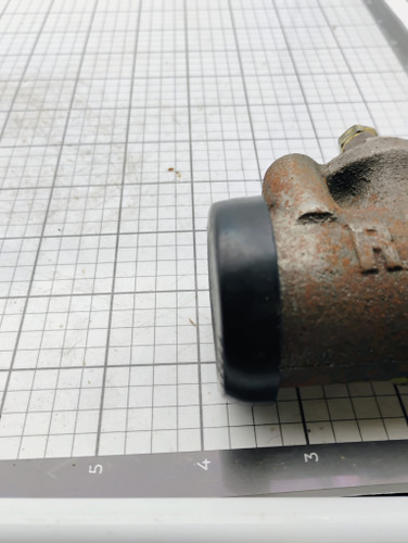 CDPD 1935-36 Mopar 651840 Rear RH Wheel Cylinder NOS Made in USA