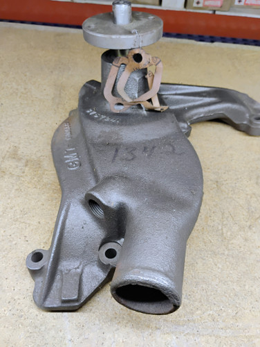 1958 1959 GMC Truck 348 Series 70/90 GM OEM 3757541 DC G25558 Water Pump Made in USA