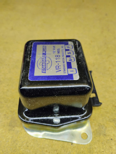 Standard VR118 12V Neg. Grd Voltage Regulator NORS Made in USA