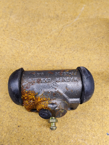 Wagner F73623 Wheel Cylinder Rear Right 1973-1976 Ford Torino Cougar Montego NOS