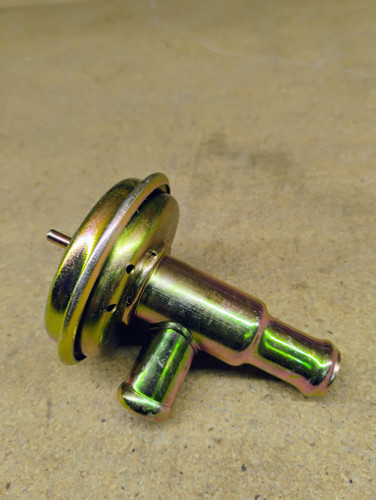 Everco H1985 Heater Fitting NORS Made in USA