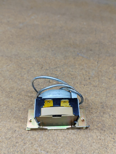 AC Clutch Cycle Switch 35720 for Buick Cadillac Chevy Dodge GMC Olds Pontiac Plymouth