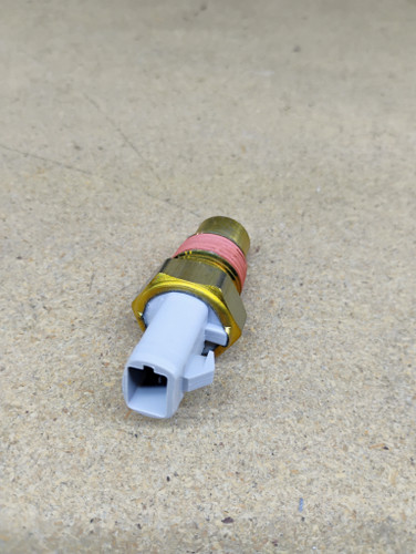 Engine Cooling Fan Switch 35935 for 84-94 Ford Tempo Mercury Topaz Merkur XR4Ti