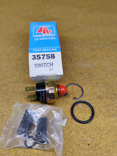 Vintage AC Low Pressure Switch for AMC Chrysler Dodge Freightliner Honda Jeep Mazda Nissan Toyota Volvo