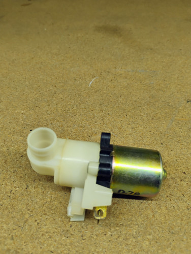 Everco 2671 Windshield Washer Pump NORS Made in USA