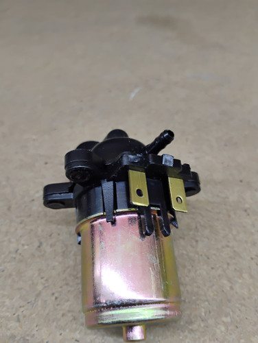 Everco 2623 Windshield Washer Pump NORS Made in USA