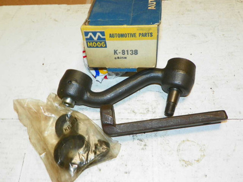High-Perf Idler Arm Moog K-8138 fits Ford Mercury 1969 1970 NOS USA. Shop vintage car parts at ocpnw.com! High-Perf Idler Arm Moog K-8138 fits Ford Mercury 1969 1970 NOS USA. Shop vintage car parts at ocpnw.com!