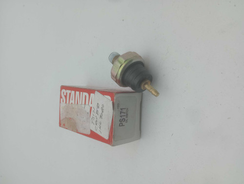 Chevrolet 1985-89 IHC 1972-80 Standard Oil Pressure Switch PS171. Shop vintage car parts at ocpnw.com!