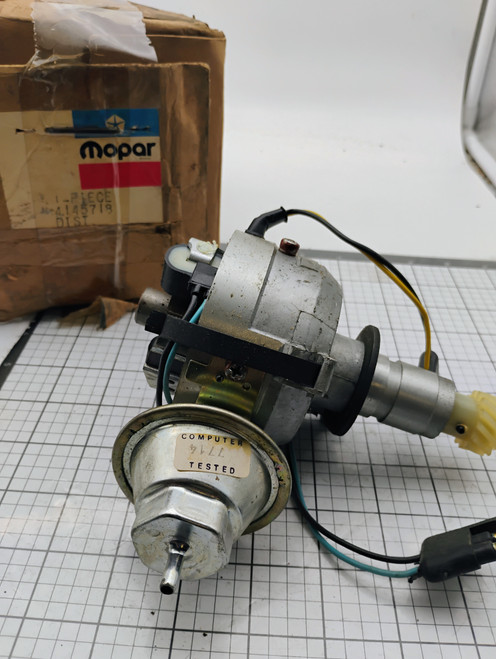 Mopar 4145717 NOS Slant 6 Electronic Distributor Chrysler Dodge Plymouth 78-83