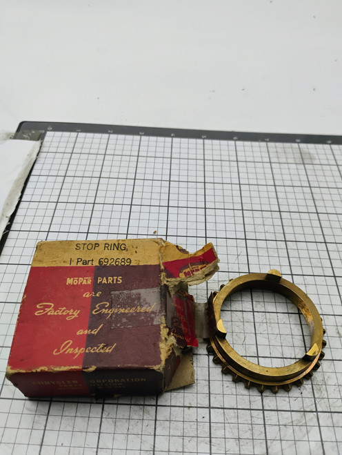 Dodge Plymouth DeSoto 1939 Mopar 692689 Stop Ring NOS Made in USA Dodge Plymouth DeSoto 1939 Mopar 692689 Stop Ring NOS Made in USA