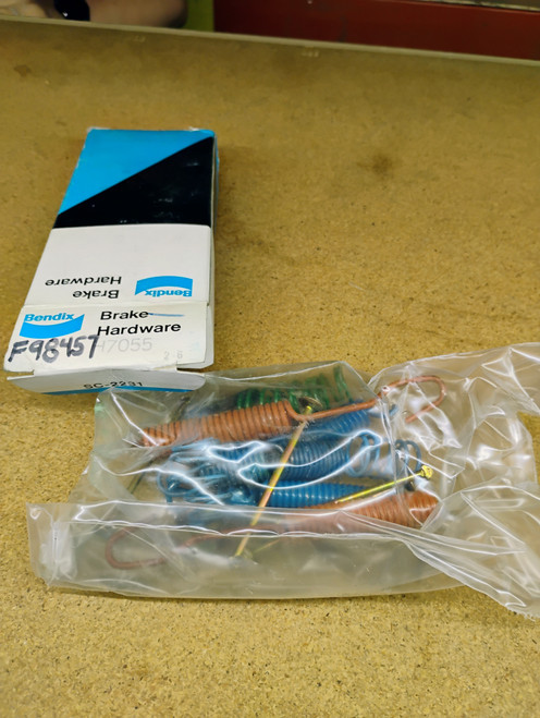 Bendix H7055 Drum Hardware Kit 65-68 GM LeSabre Bonneville Olds 98 Rear F98457