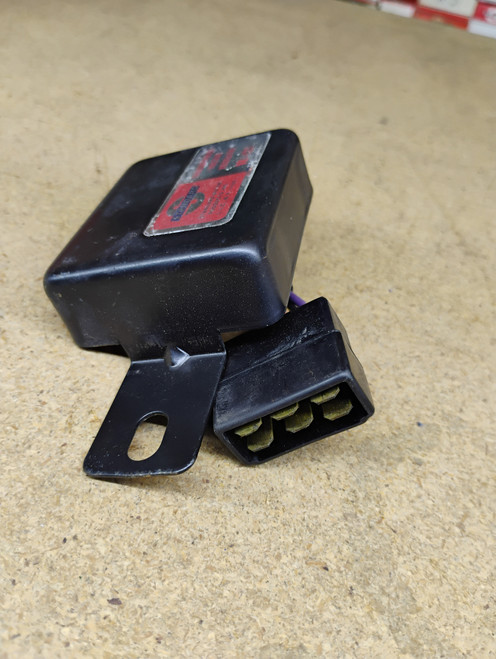 Niehoff WA708 Voltage Regulator VR121 NORS Made in USA Niehoff WA708 Voltage Regulator VR121 NORS Made in USA