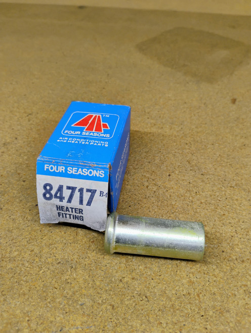 Four Seasons 84717 Heater Hose Fitting Straight 1/2 NPT 3/4 Barb NORS