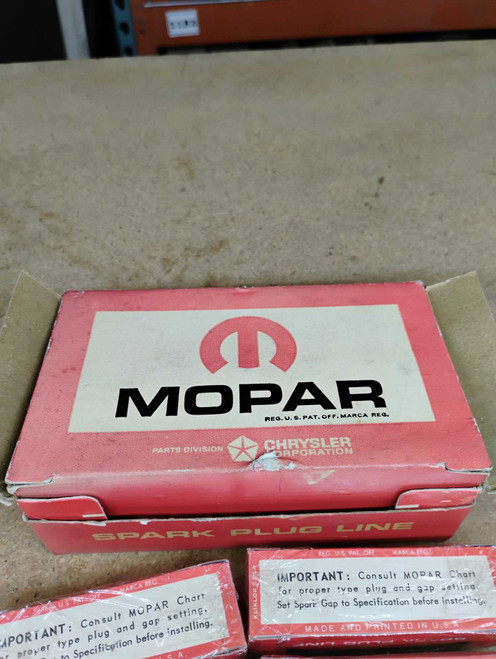 Mopar P-7-6P Spark Plugs NOS Made in USA