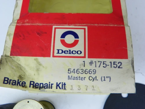 Delco 5463669 Brake Master Cylinder Repair Kit for restoration. - Image 2