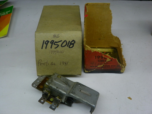 Delco-Remy 1995018 Headlight Switch for 1942-1948 Pontiac restoration. - Image 1