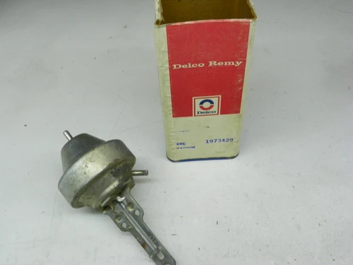 Delco Remy 1973429 Vacuum Advance NOS for vintage auto restoration - Image 1