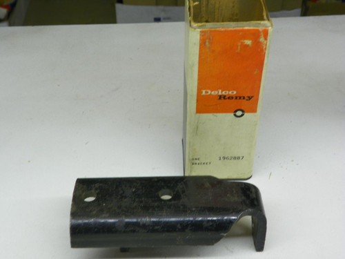 Delco Remy 1962887 Bracket for restoration. - Image 1