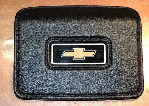 NOS OEM Chevrolet GMC Truck Blazer Suburban 1978-1988 Steering Wheel Horn Cover. Shop vintage car parts at ocpnw.com! NOS OEM Chevrolet GMC Truck Blazer Suburban 1978-1988 Steering Wheel Horn Cover. Shop vintage car parts at ocpnw.com!