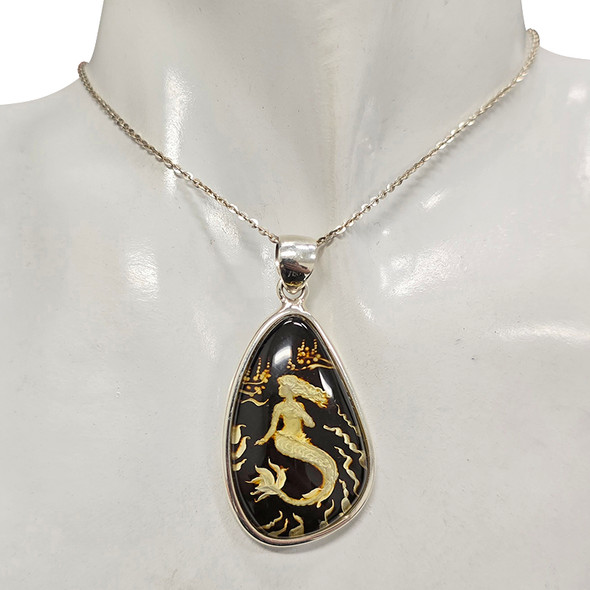Mermaid Cameo Amber Sterling Silver Pendant