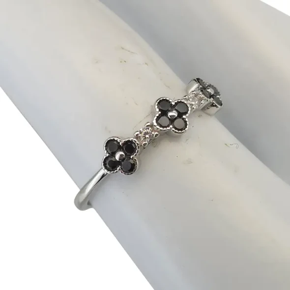 Clover Black Onyx Sterling Silver Ring